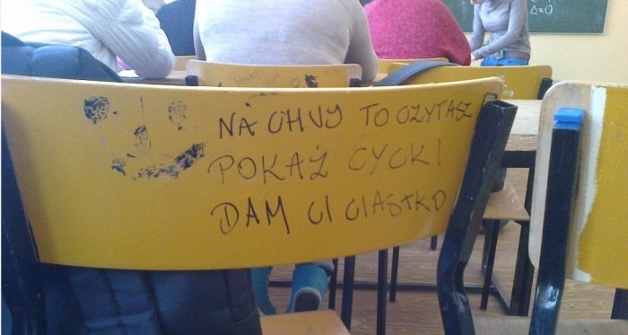 Poka? cycki...