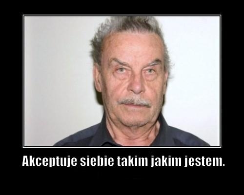 akceptuje