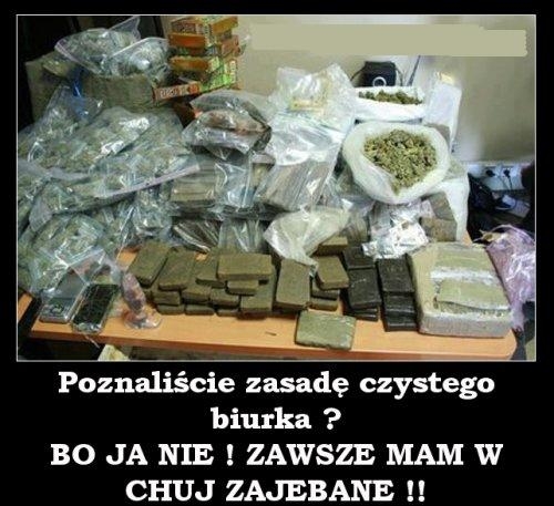 Zajebane biurko