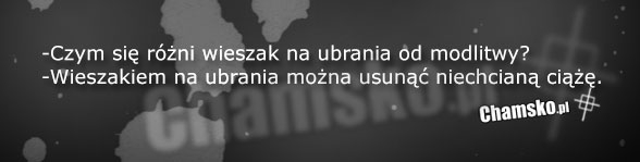 Ró?nica miedzy modlitw? a wieszakiem