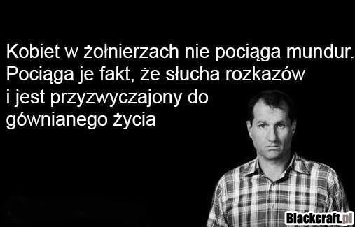 Co kobiety pociąga w mundurach ?