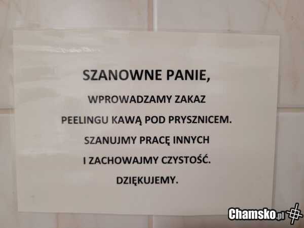 Ogłoszenie w klubie fitness w damskiej szatni 1