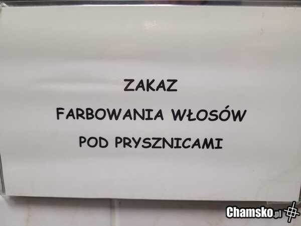 Ogłoszenie w klubie fitness w damskiej szatni 2