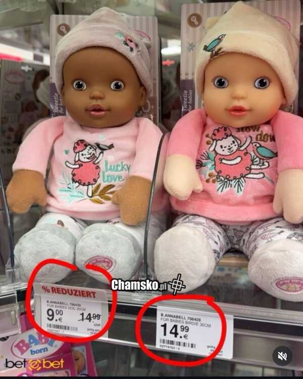 Ciekawe czemu ta po lewej jest tańsza...