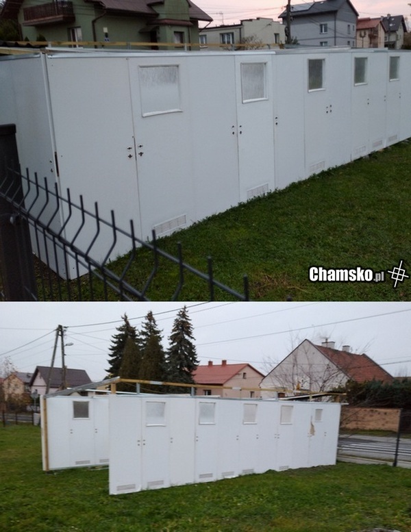 To nie Sosnowiec, a garaż z drzwi od kibla w Krakowie