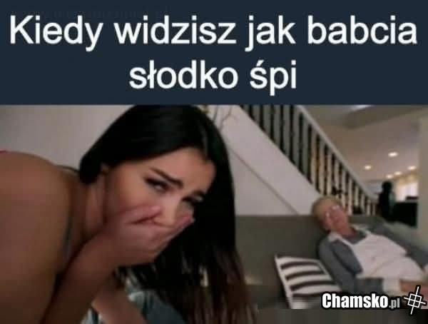 Babcia słodko śpi