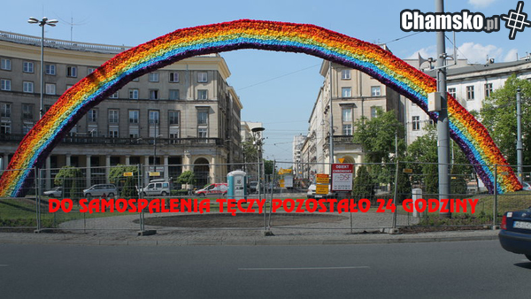 TĘCZA NA PLACU ZBAWICIELA