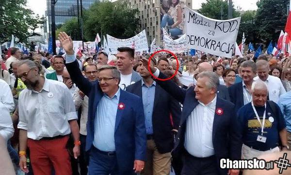 Adolf na KODZIE?