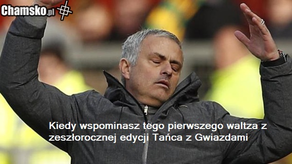 Tanecznym krokiem kroczący Mourinho.