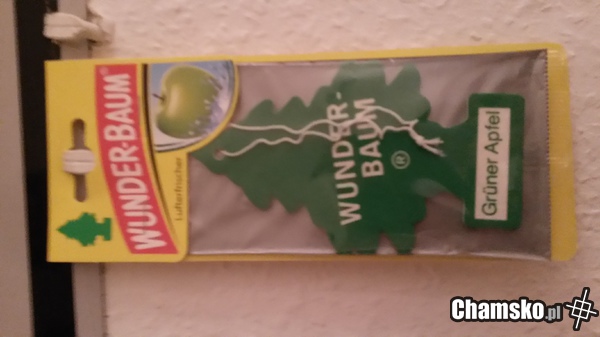 Zona wyjechala do tescoiwej po tym jak przywiozlem choinke na swieta.