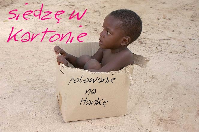 Murzyn w kartonie.